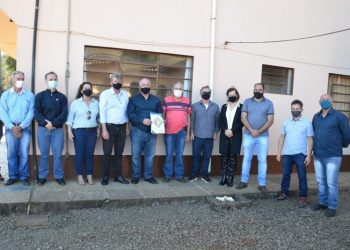 Titon confirma R$ 05 milhÃµes do Governo do Estado para pavimentaÃ§Ã£o atÃ© a comunidade de Barro Preto