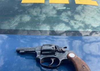 PRF apreende armas e muniÃ§Ãµes em veÃ­culos na BR 470 em Campos Novos e BR 280 em Canoinhas