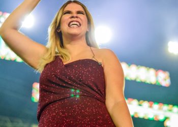 Luto na MÃºsica sertaneja com a morte da cantora MarÃ­lia MendonÃ§a