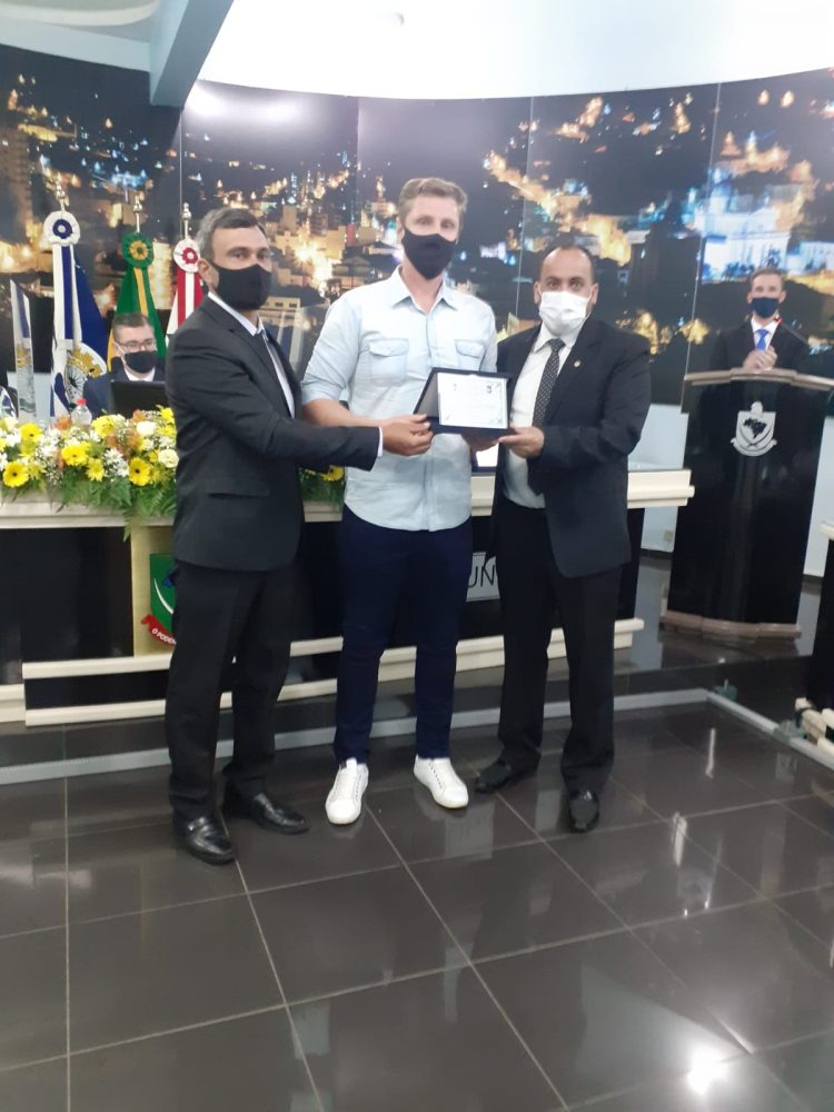 Bombeiros e Policiais destaques em 2020 sÃ£o homenageados na CÃ¢mara de Vereadores de Capinzal