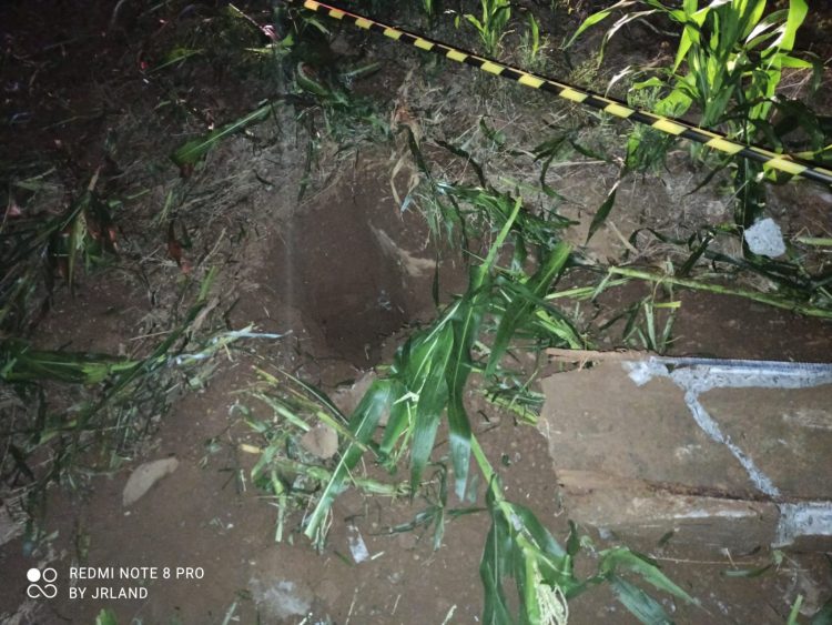 VeÃ­culo colide em poste em Peritiba