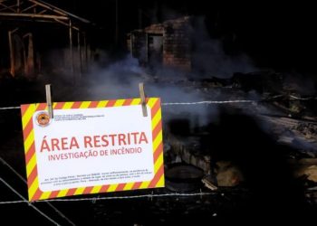 IncÃªndio destrÃ³i casa em Curitibanos