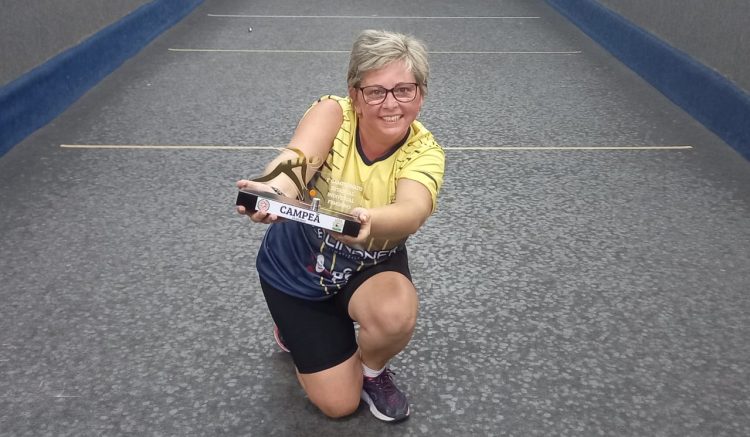 Bocha: Lia Popp Ã© campeÃ£ Catarinense de Individual representando o Clube 13 de Catanduvas