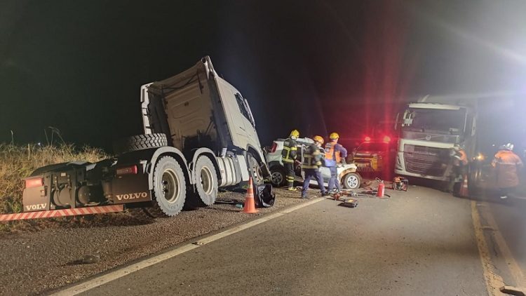 Duas mulheres e uma crianÃ§a morrem em acidente na RS-135 na regiÃ£o de Erechim