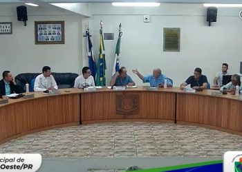 Vereador pede para se retirar de sessÃ£o da cÃ¢mara para ir em compromisso com âpessoal do trucoâ no PR