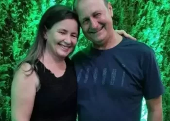Casal morre ao mesmo tempo, mas em lugares e por motivos diferentes