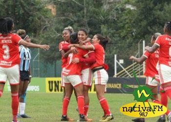 Inter vence GrÃªmio e assume vice-lideranÃ§a do BrasileirÃ£o Feminino