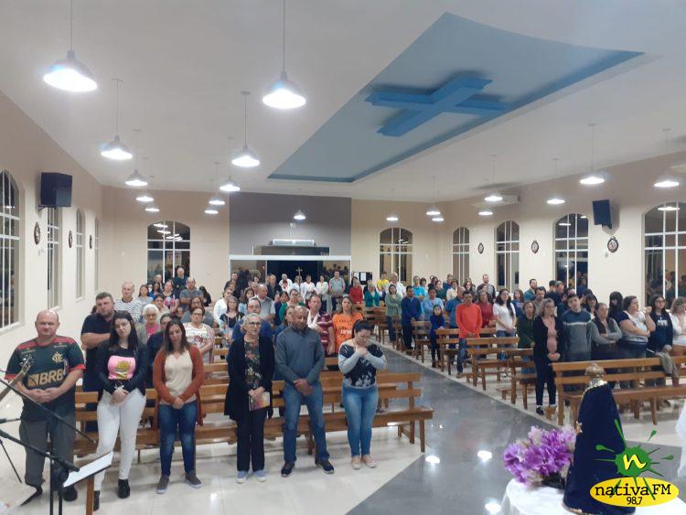 Devotos participam da 1Âª noite do TrÃ­duo da Festa de SÃ£o CristÃ³vÃ£o