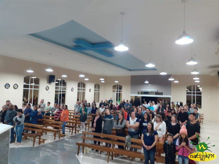 Devotos participam da 1Âª noite do TrÃ­duo da Festa de SÃ£o CristÃ³vÃ£o