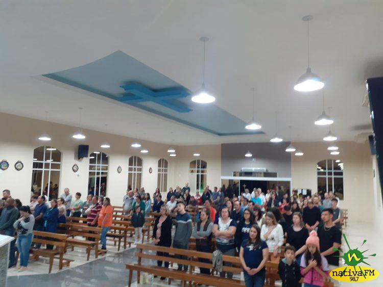 Devotos participam da 1Âª noite do TrÃ­duo da Festa de SÃ£o CristÃ³vÃ£o