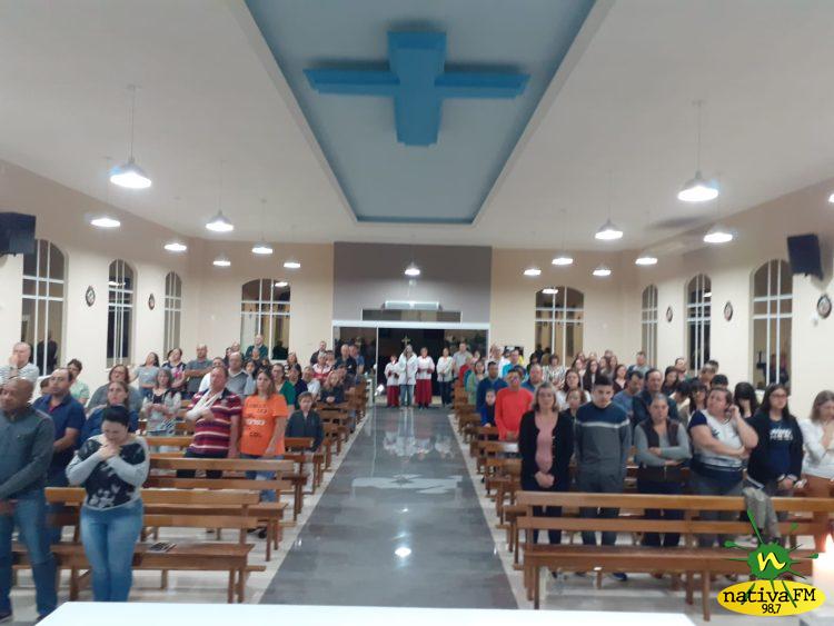 Devotos participam da 1Âª noite do TrÃ­duo da Festa de SÃ£o CristÃ³vÃ£o