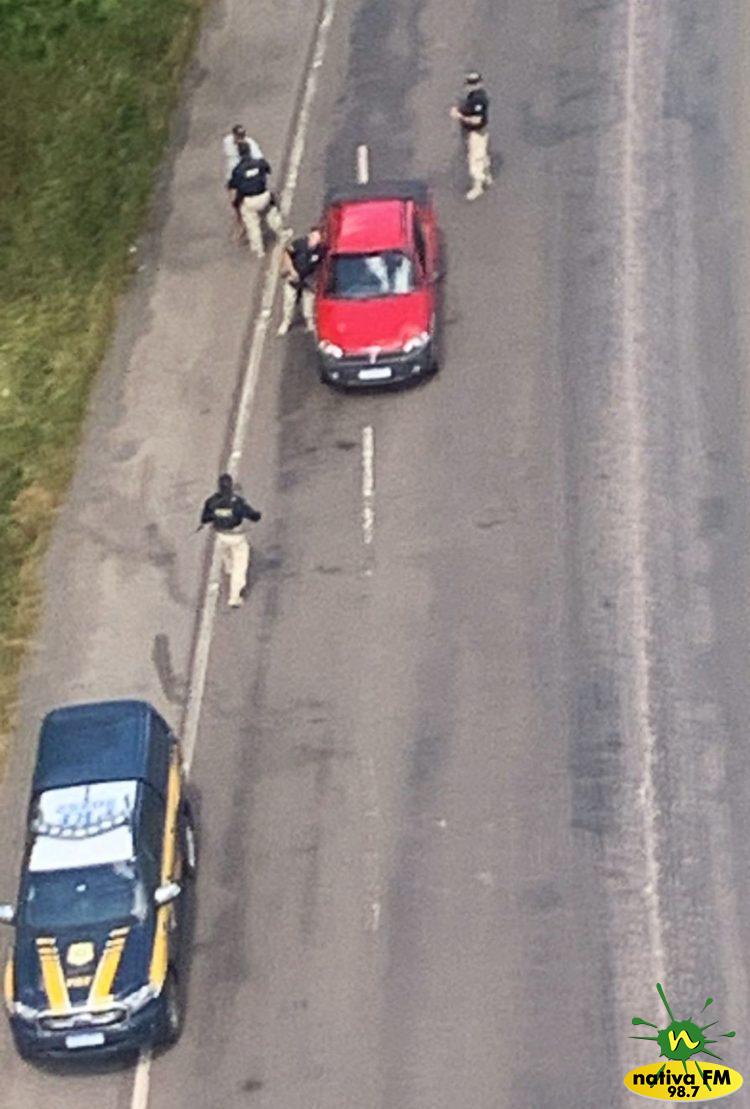 AÃ§Ã£o conjunta PRF e PC na BR-153 em Irani prende foragido da JustiÃ§a e localiza crianÃ§a desaparecida