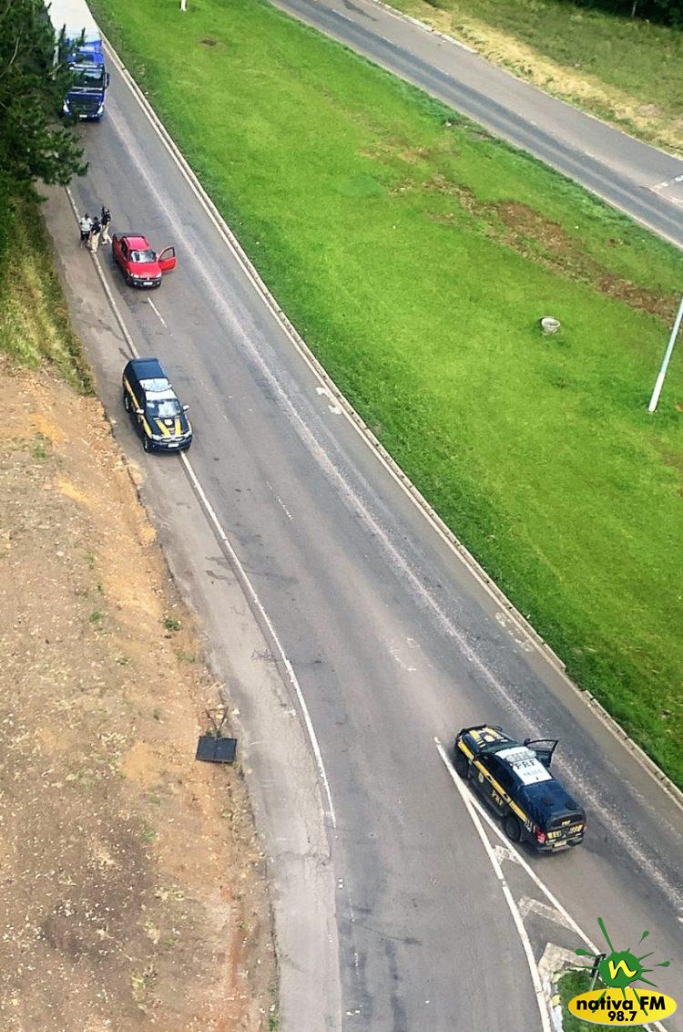 AÃ§Ã£o conjunta PRF e PC na BR-153 em Irani prende foragido da JustiÃ§a e localiza crianÃ§a desaparecida