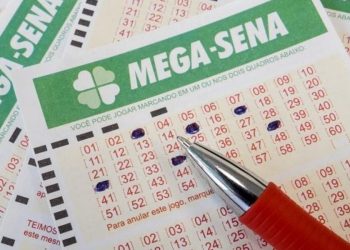 Mega-Sena acumula e vai a R$ 12,5 mi; aposta ganha R$ 9,7 mi na Quina