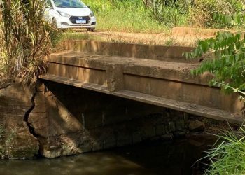 Ponte que liga comunidades de Pinheiro Baixo e Mambuca estÃ¡ interditada para passagem de veÃ­culos de grande porte