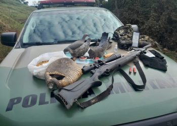 Homem Ã© preso por porte ilegal de arma e caÃ§a ilegal de animais silvestres em IbicarÃ©