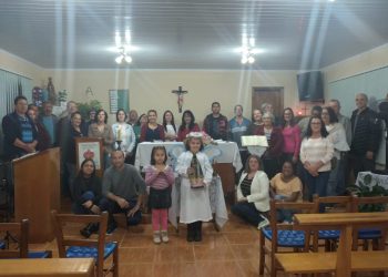 Realizada a terceira noite de trÃ­duo na comunidade do Bairro Vista Alegre
