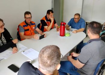 ReuniÃ£o define retorno das aulas nesta segunda-feira (20) em Piratuba