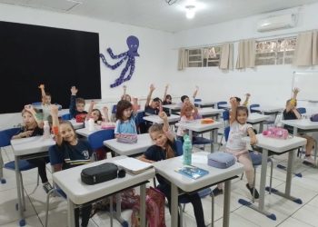 Crianças voltam às aulas com atividades especiais de acolhida em Ouro