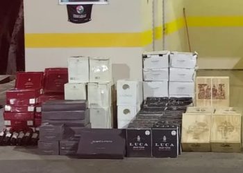 Veículo transportando quase 600 garrafas de vinho é apreendido em Otacílio Costa