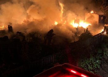 Casa fica completamente destruída em incêndio no interior de Curitibanos