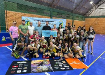 Águia Dourada/Agropecuária Costa é campeã da 2ª Taça de Futsal Feminino de Zortéa