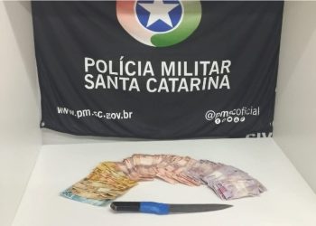 Polícia recupera dinheiro e prende um dos suspeitos de roubo à fruteira em Concórdia