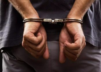 Homem é detido por ameaçar funcionária de estabelecimento comercial em Campos Novos