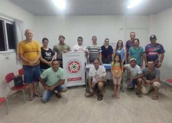 Conseg e associação de moradores do Loteamento Parizotto realizam reunião de avaliação do programa rede de vizinhos