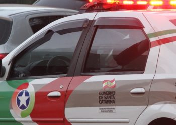 PM prende procurados por furto, embriaguez ao volante e desacato