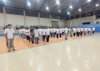 Jovens de Capinzal e Ouro recebem certificado de Dispensa de Incorporação do Serviço Militar