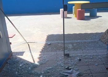 Adolescente é apreendido após ameaçar funcionários com faca e danificar escola em Caçador