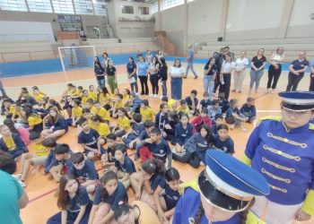 Ato Cívico marca comemorações dos 62 anos de Ouro