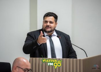 Aprovada moção de autoria do vereador Kaue pressionando o congresso para abrir CPI para investigar o rombo no INSS