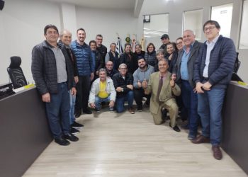 Organizadores da 3ª Conferência Municipal dos Direitos da Pessoa Idosa recebem moção de Aplauso