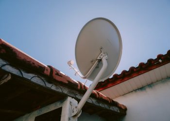 Cerca de 21 mil famílias de Santa Catarina já receberam gratuitamente a nova parabólica digital