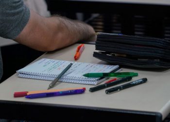 Educação de SC lança Disque-Denúncia 0800 para os programas Universidade Gratuita e Fumdesc