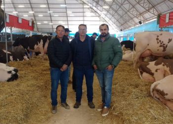 Comitiva de Piratuba participa da Agroleite 2025 no Paraná