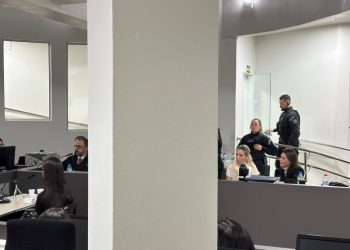 “Meu pai sempre foi uma pessoa difícil de lidar”, diz filha de Claudia e Valdemir durante julgamento