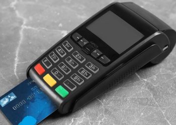 Homem é condenado por furto após usar cartão para compras em Capinzal