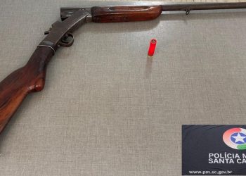 Polícia Militar prende homem por ameaça e posse irregular de arma de fogo no interior de Anita Garibaldi