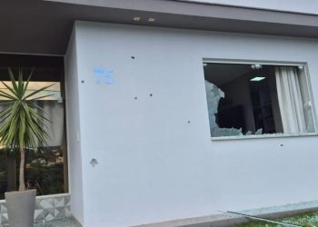 Residência é alvejada com mais de 10 tiros em Piratuba