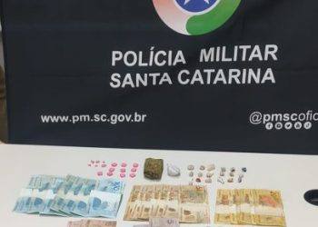 Polícia Militar prende quatro pessoas por tráfico de drogas em Treze Tílias