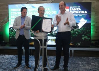 Estado assina ordem de serviço para elaboração do Plano de Recursos Hídricos da Bacia do Rio do Peixe