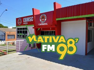 Motociclista fica ferida após colisão com carro no Centro de Ouro