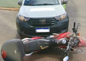 Colisão entre carro e motocicleta deixa motociclista ferido em Campos Novos