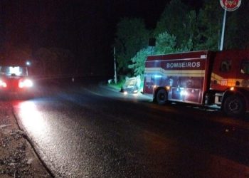 Motorista fica ferido após capotamento na SC-453 em Ibicaré