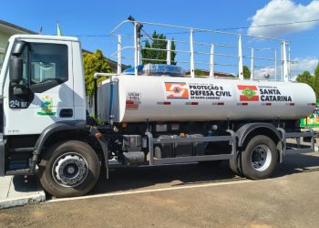 Zortéa é contemplado com caminhão-pipa da Defesa Civil