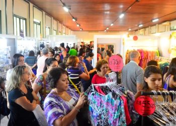 Governo bate recorde e arrecada mais de R$ 222 bilhões em fevereiro